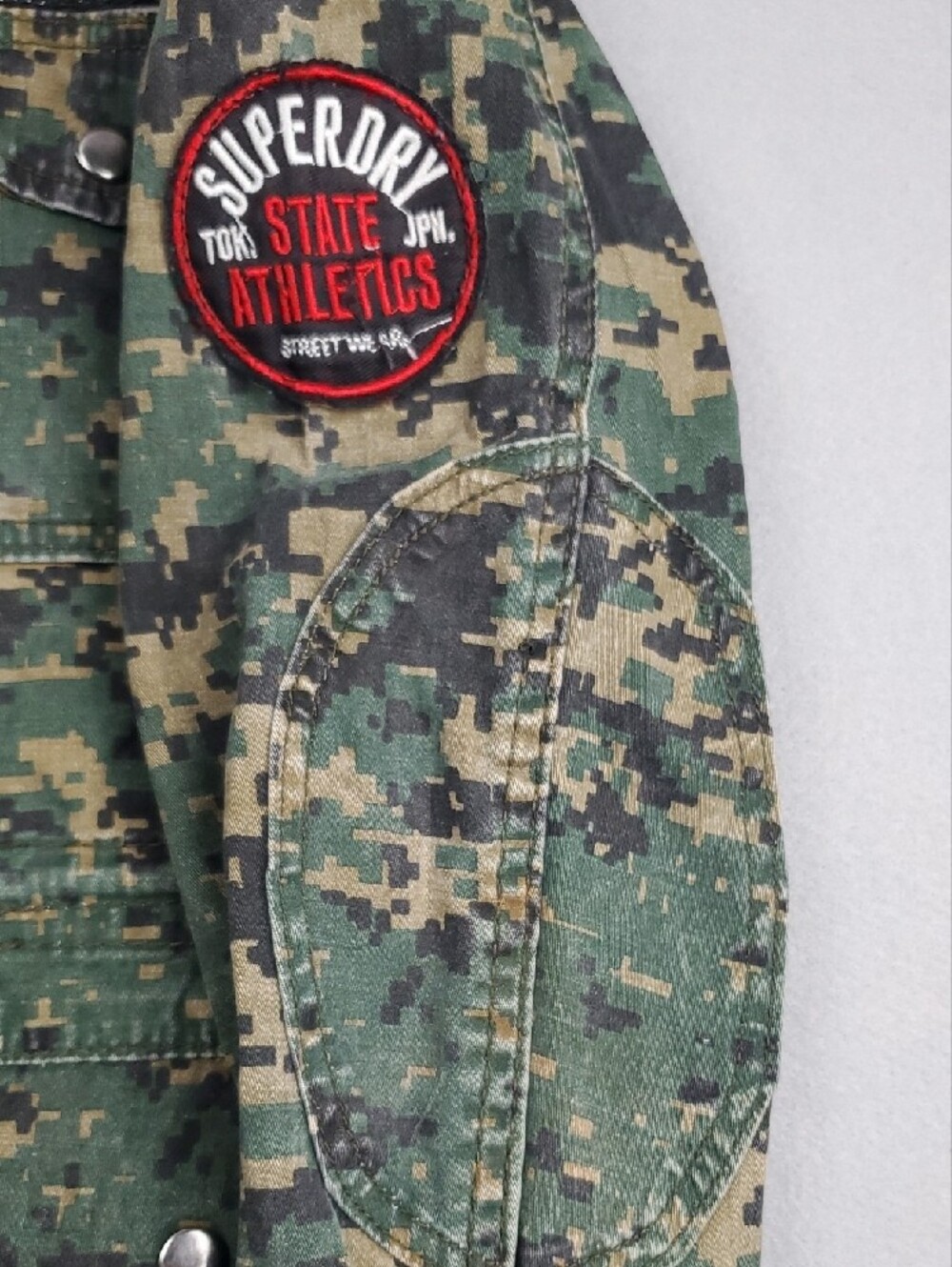 Superdry Camo Jacket British Design/Japanese Spirit with Patch Logo M - Picture 3 of 16
